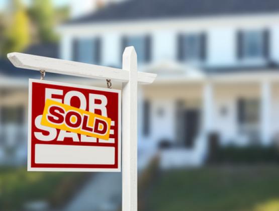 Existing Home Sales Drop Sharply to 3-Year Low