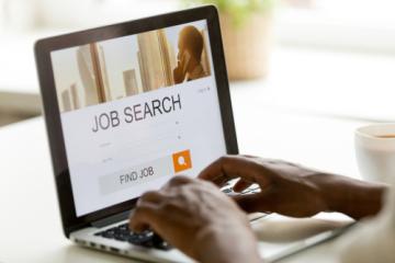 ADP Employment Shows Fewer Jobs Than Expected, Gold Price Rises